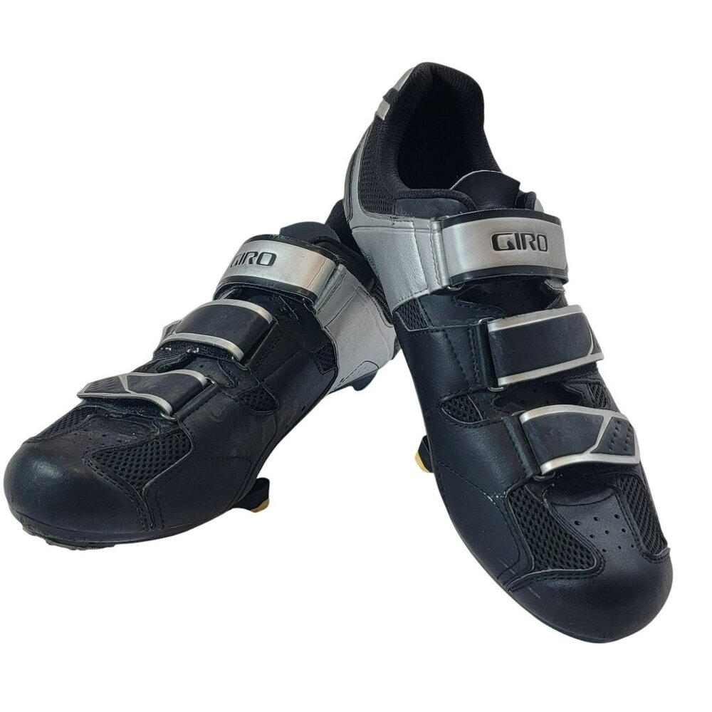 Giro Treble Cycle Shoes, Men 10.25, Black & Gray, 3 Adj. Strap Closure, GUC